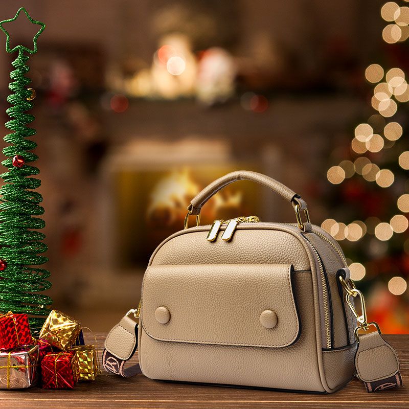 Lady’s Fashionable Small Square Bag with Large Capacity