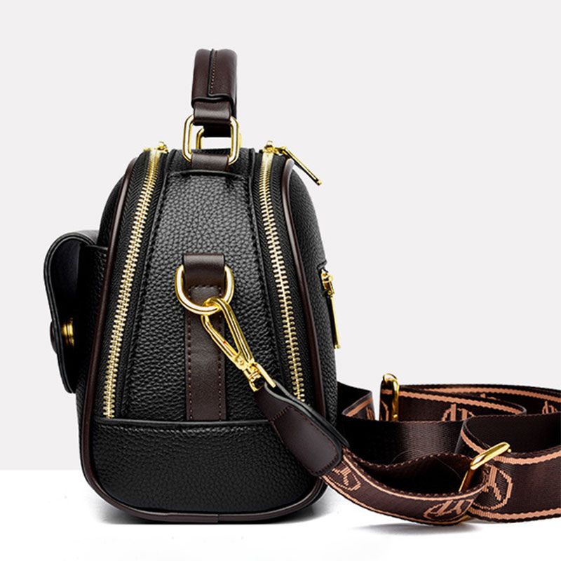 Lady’s Fashionable Small Square Bag with Large Capacity