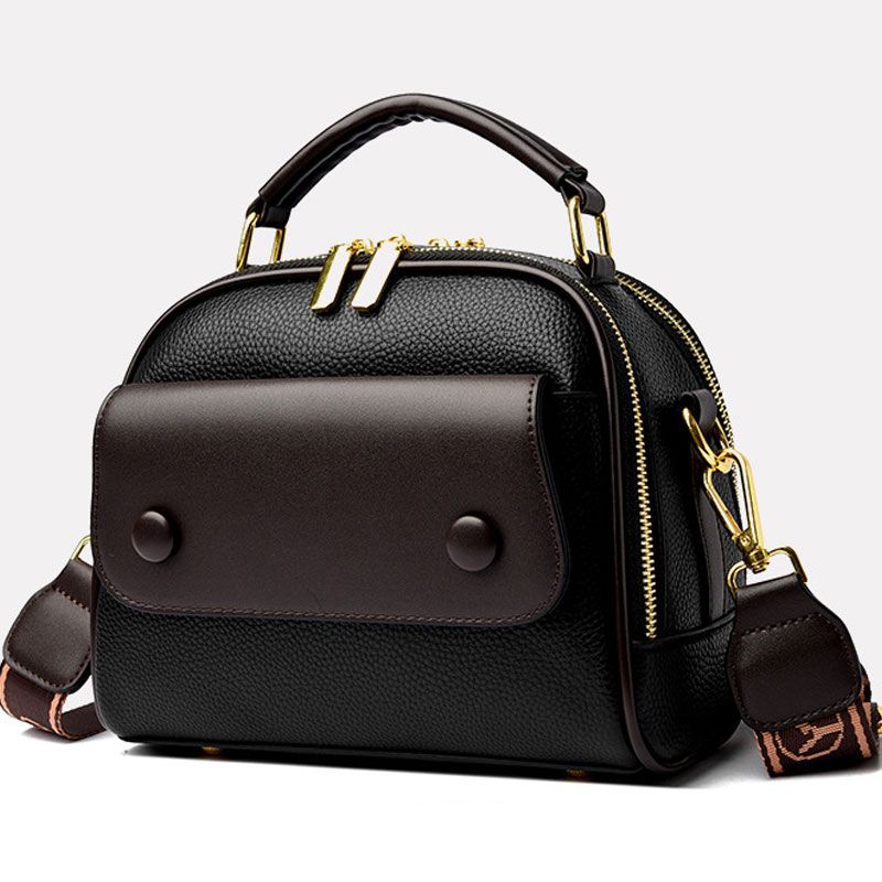 Lady’s Fashionable Small Square Bag with Large Capacity