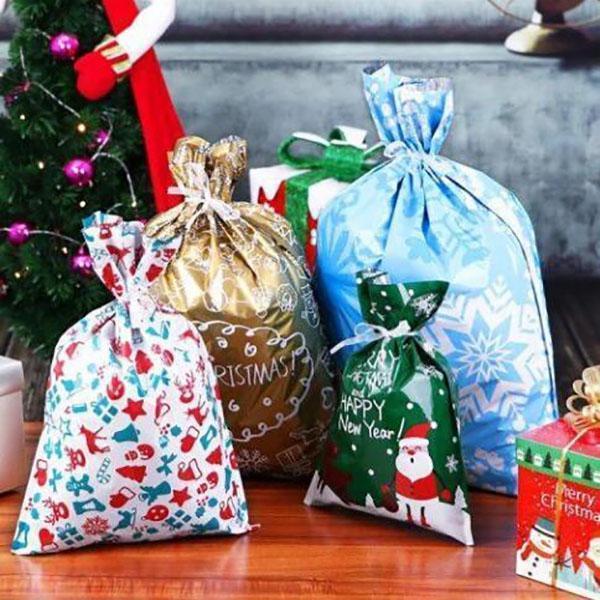 🎅🎄The World’s Best Christmas Gift Bag With Drawstring🎁