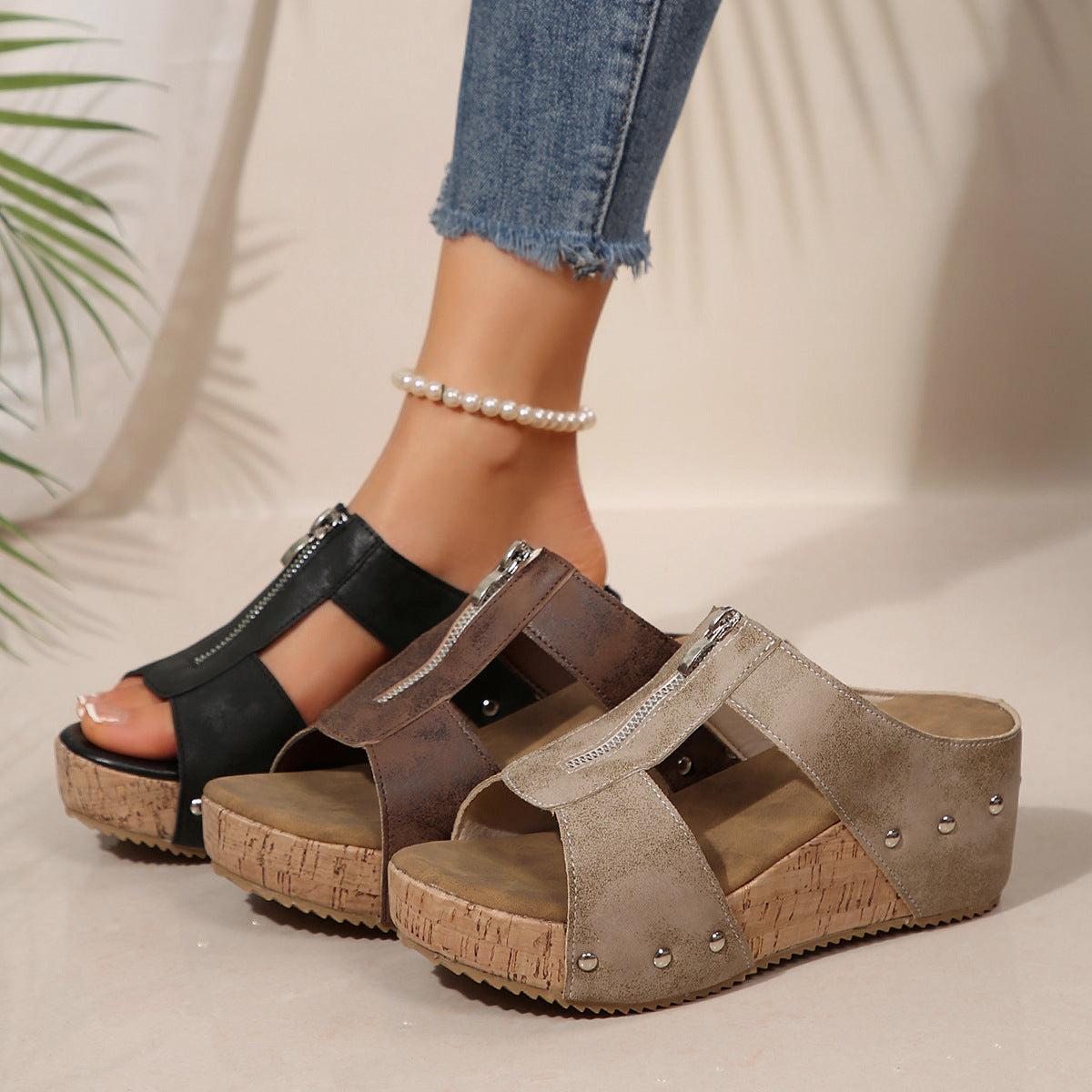 Women's Fashion Rivet Wedge Fish Mouth Thick Bottom Sandals