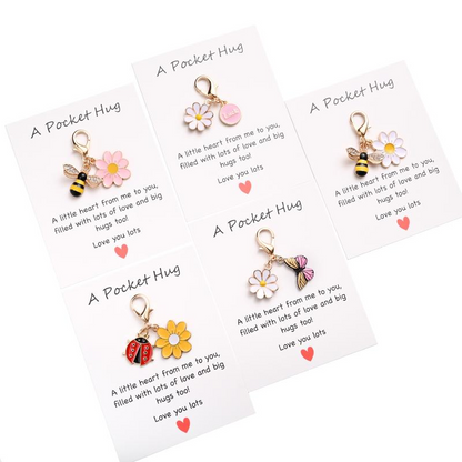 Cute Insect Daisy Keychain & Card