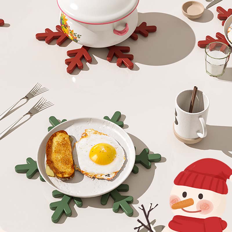 2-in-1 Christmas Tree Silicone Trivet