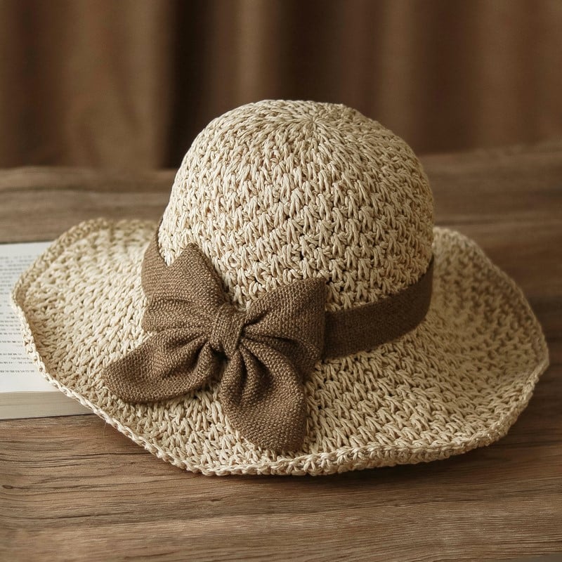 Straw Hat with Retro Bow – Foldable & Breathable for Summer