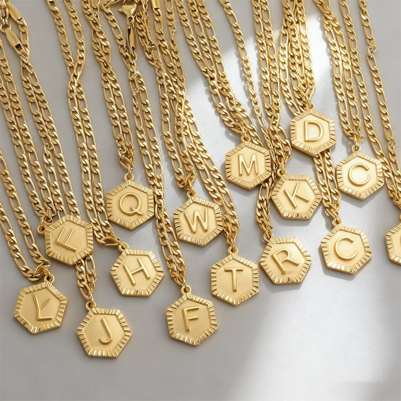 Gold Initial Anklet with Figaro Chain – Personalized letter, tarnish-resistant & adjustable length 👣